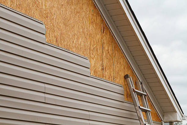 24/7 Emergency Storm Damage Siding Repair experts in Marsteller, PA